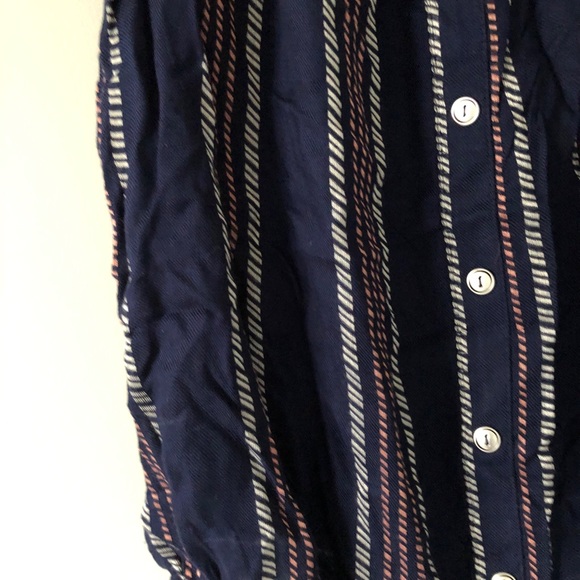 off the shoulder shirt - Picture 3 of 4